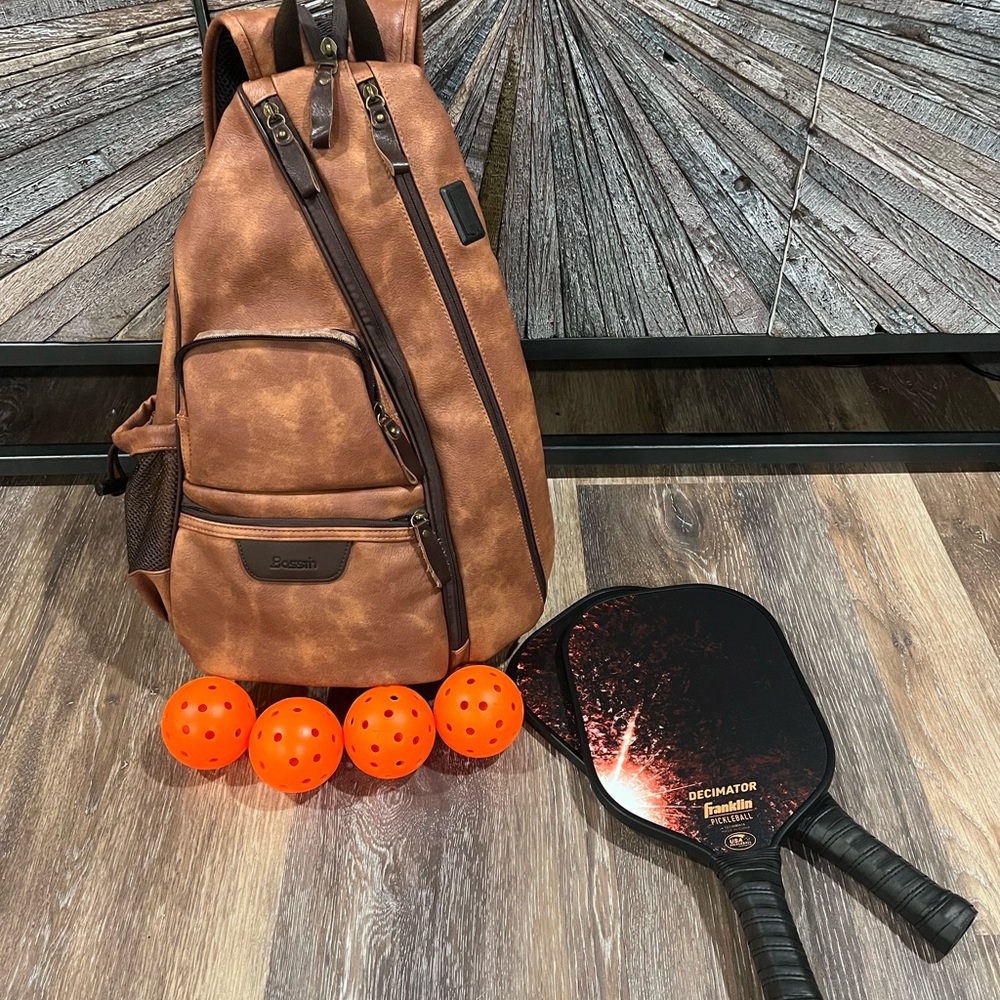 Bosstin Tan Leather Men's Backpack